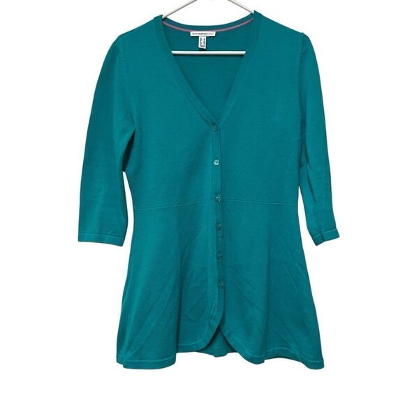 New Isaac Mizrahi Live! Tropical Green Curved Hem Button Front Cardigan Sweater - Picture 2 of 4